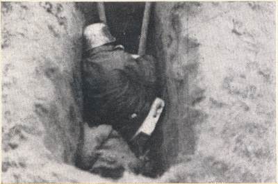 Deade Nazi bazook man in foxhole